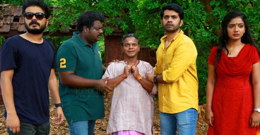akashaganga-movie-review-2 akashaganga-movie-review-2