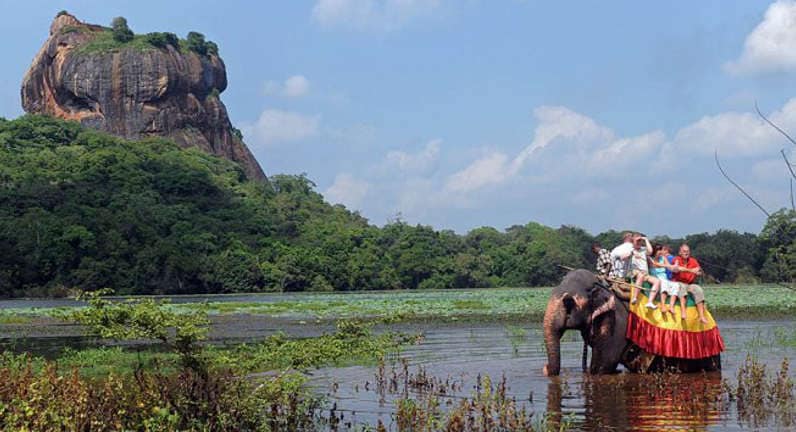 Kerala to form new tourism circuit with Sri Lanka Kerala to form new tourism circuit with Sri Lanka