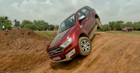 ford-endeavour-off-road