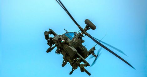 SMF12-G-233945-Apache AH 64E ground to air shoot in the Arizona desert, Apache AH-64E