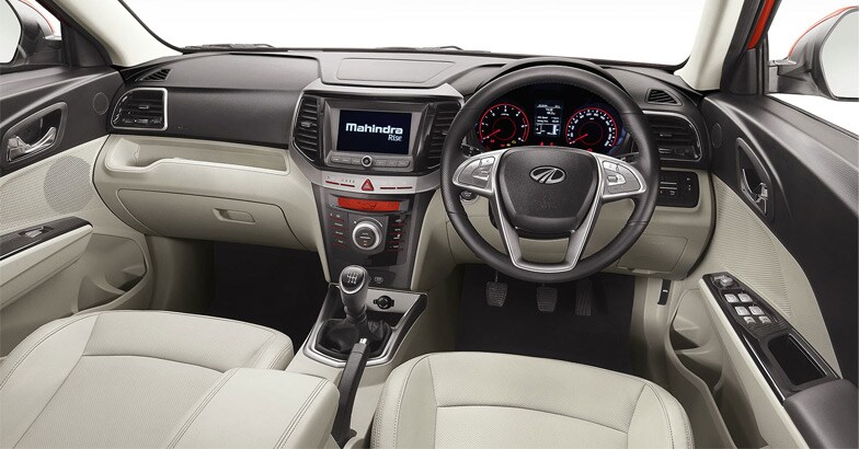 mahindra-xuv300-3 mahindra-xuv300-3