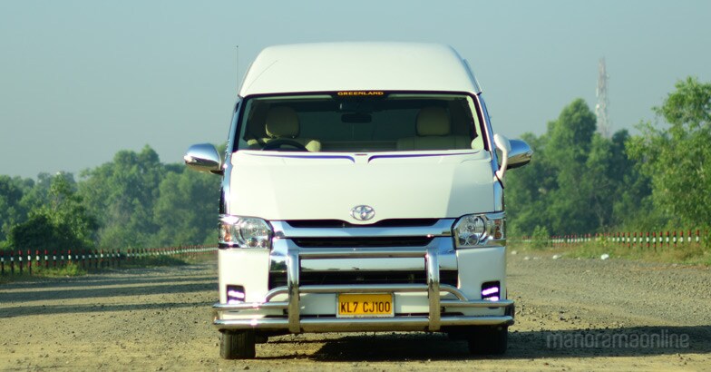toyota-hiace-6 toyota-hiace-6