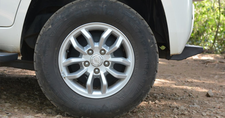 mahindra-tuv300-test-drive-2 mahindra-tuv300-test-drive-2