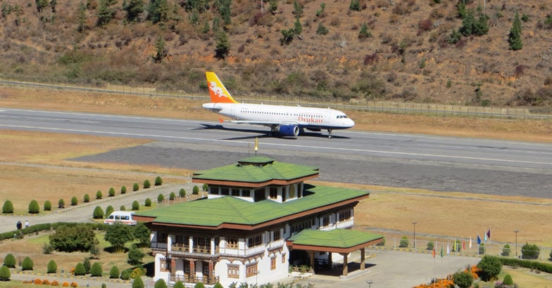 paro-airport-in-bhutan paro-airport-in-bhutan