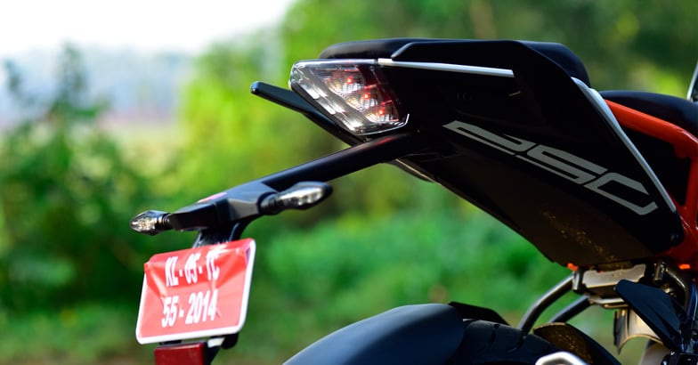 ktm-duke-test-drive-4 ktm-duke-test-drive-4
