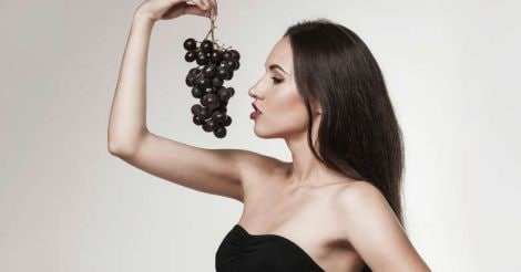 grapes-eating