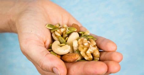 handful-nuts