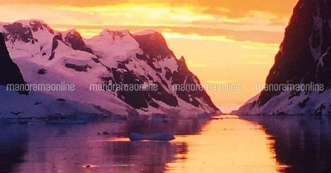 antartic-travelogue-evening