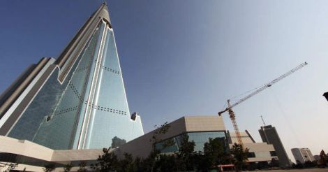 ryugyong-hotel-exterior