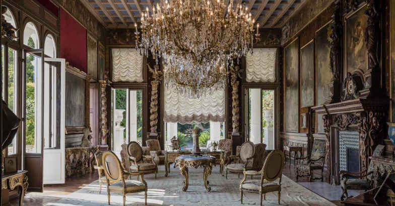 villa-de-sedres-hall villa-de-sedres-hall