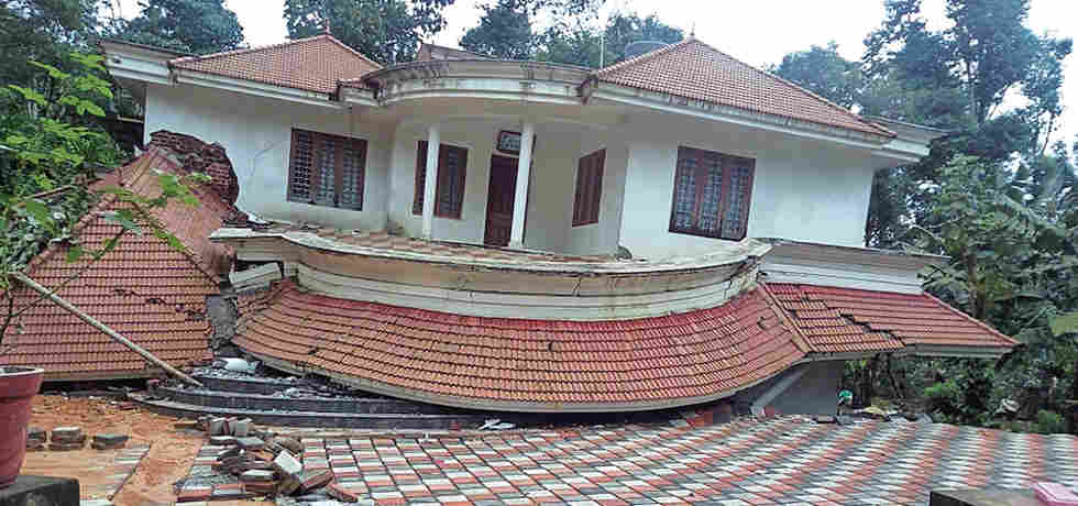 destroyed-house destroyed-house
