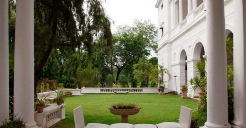 pataudi-palace-courtyard pataudi-palace-courtyard