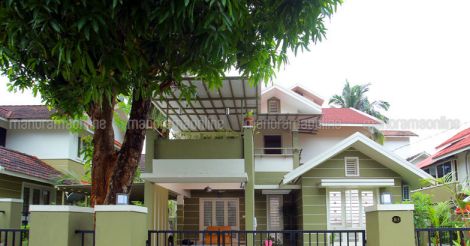 small-plot-villa-exterior