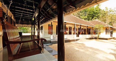 150-year-old-tharavadu-exterior