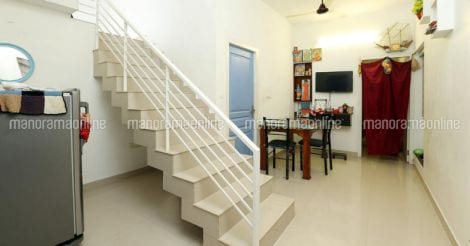 12-lakh-home-calicut-stair