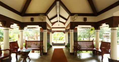 kerala-luxury-house-passage