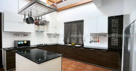 glass-residence-kitchen