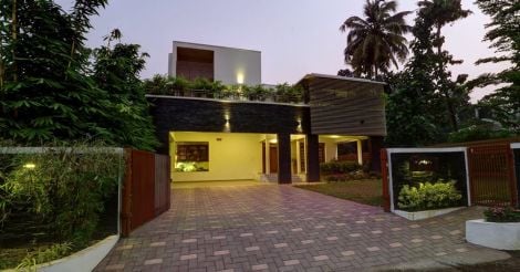 angamali-house-exterior