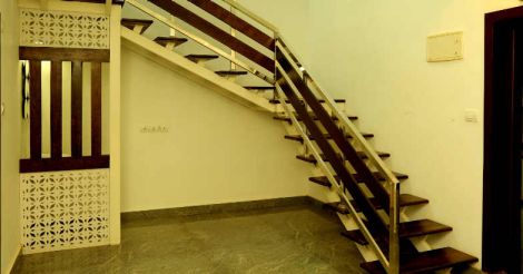 nilambur-house-stair