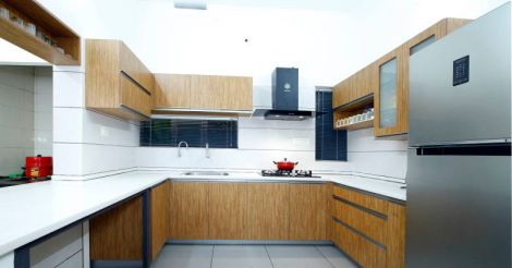 yellow-house-kitchen yellow-house-kitchen