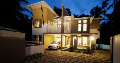 yellow-house-malappuram-night