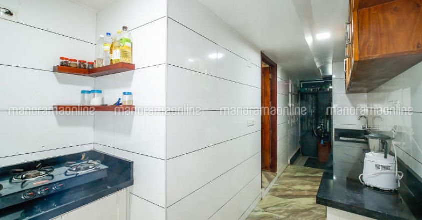 25-lakh-kondotty-kitchen 25-lakh-kondotty-kitchen