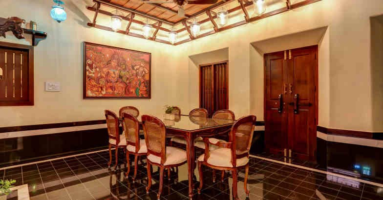modern-nalukettu-thrissur-dine modern-nalukettu-thrissur-dine
