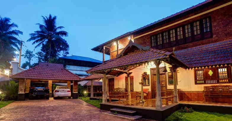 modern-nalukettu-yard modern-nalukettu-yard