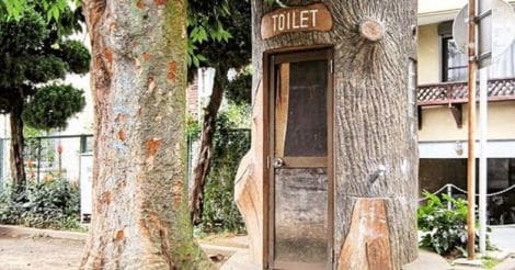 tree-toilet