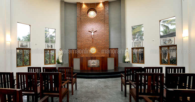 msmi-convent-altar msmi-convent-altar