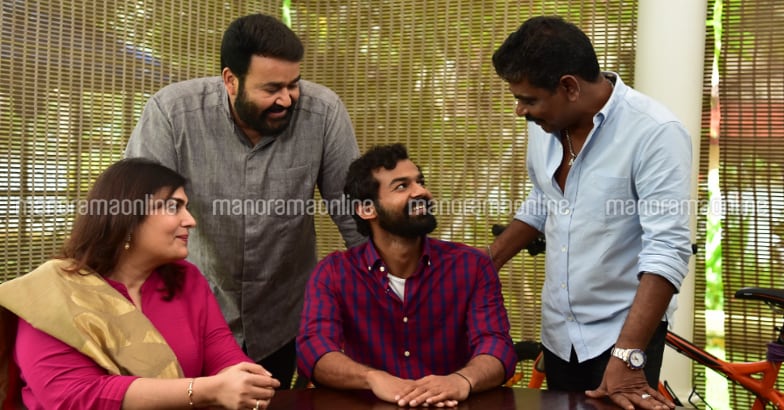 mohanlal-antony-perumbavoor-4 mohanlal-antony-perumbavoor-4