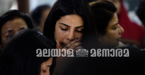 priyanka-kottayam-14 priyanka-kottayam-14