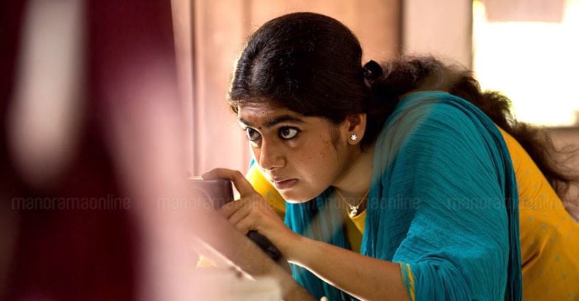 eeda-movie-still-nimisha-sajayan-2