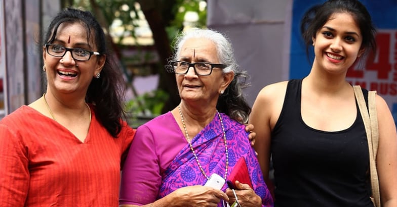 keerthi-suresh-family-1 keerthi-suresh-family-1