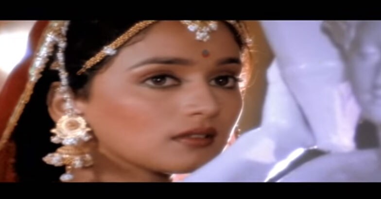 madhuri-dexit madhuri-dexit