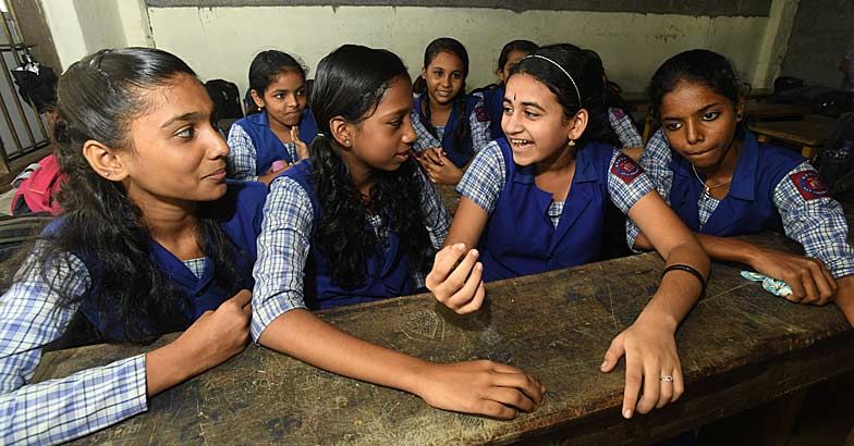 Surya-Gayathri-Singer-4.jpg.image.784.410 Surya-Gayathri-Singer-4.jpg.image.784.410