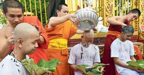 thai-boys-bhudhist-ceremony