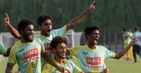 Santhosh-trophy-kerala-team