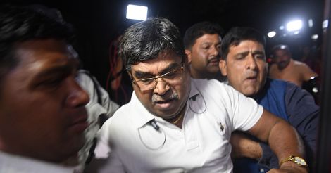 CBI-Officers-Taken CBI-Officers-Taken