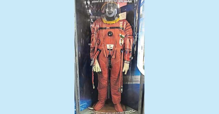gaganyan-space-suit