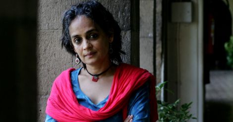 arundhati-roy arundhati-roy