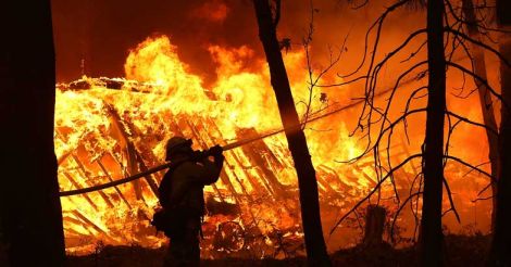 US-RAPIDLY-SPREADING-WILDFIRE-IN-CALIFORNIA'S-BUTTE-COUNTY-PROMP