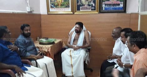 Sabarimala-Kadakampally-Thanthri-meeting