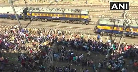 Mumbai-Train-Protest