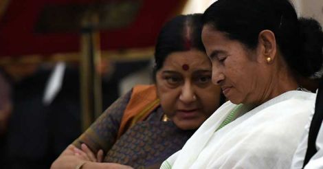 sushma-swaraj-mamta-banerjee