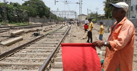 Indian-Railway-Red-Flag