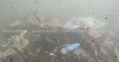 Plastic in Oceanbed