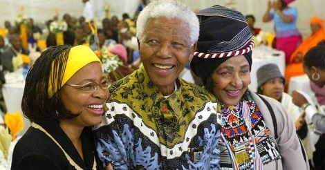 Graca Machel (L), Nelson Mandela, ex -wife Winnie Madikizela Mandela (R)