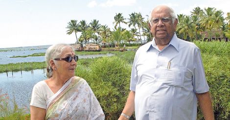 Somnath-Chatterjee-wife