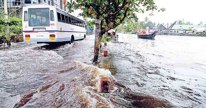 കനാലുകളും തോടുകളും കവിഞ്ഞ് ആലപ്പുഴ നഗരത്തിൽ വെള്ളം കയറുന്നു | Alappuzha ...